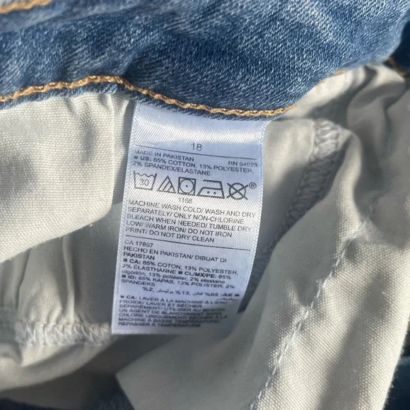 Women's Super Skinny High Ride Jeans - Old Navy Medium Wash 18 - Picture 3 of 6